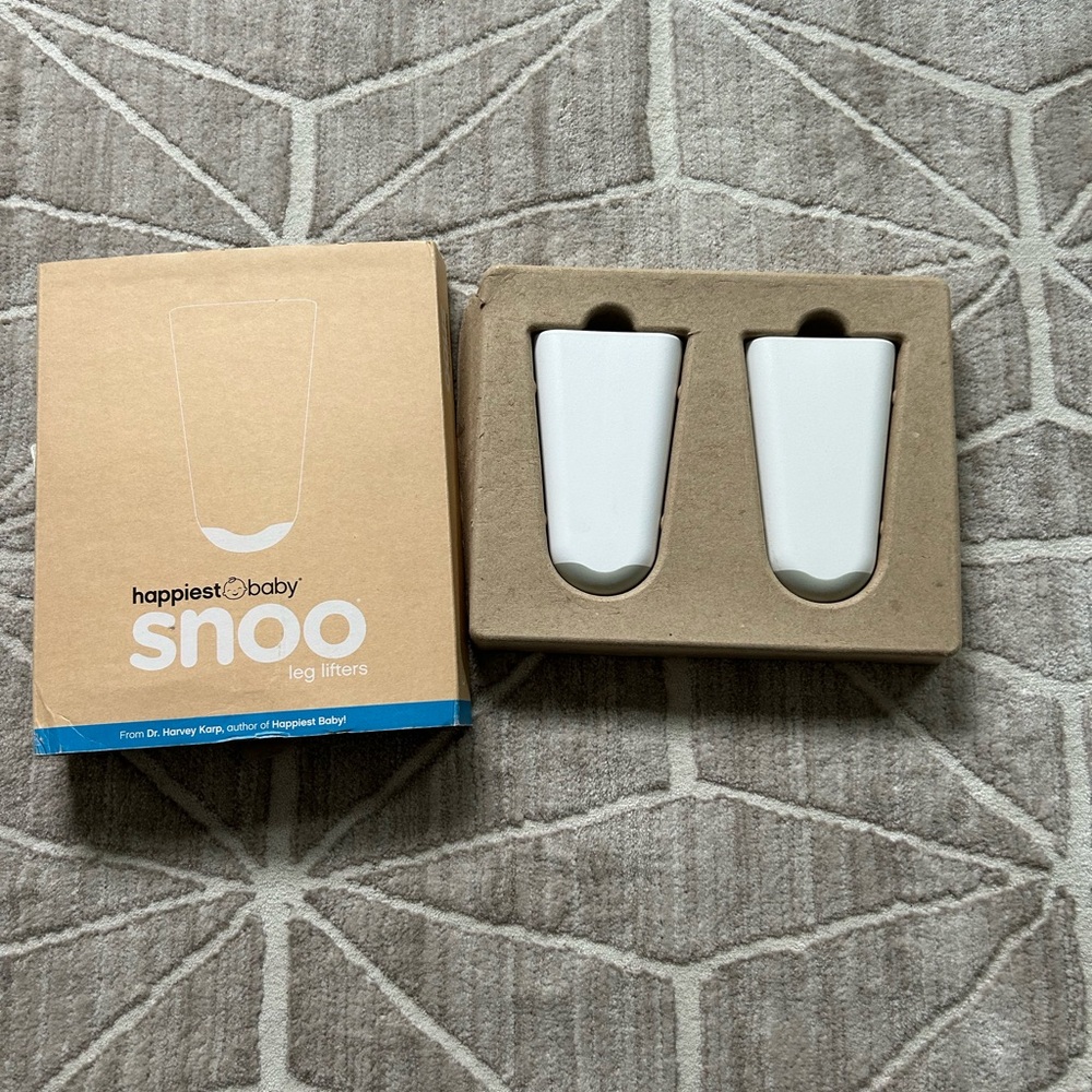 Snoo bassinet leg lifters